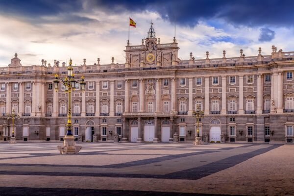 Aranjuez acoge el Festival de Globos de Madrid con vuelo e historia